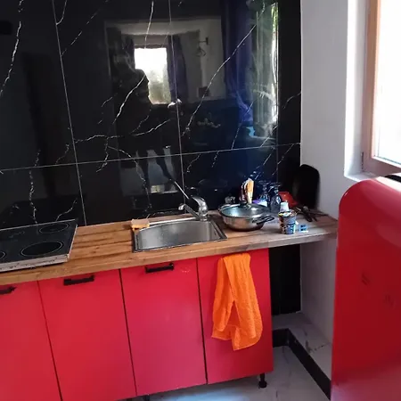 Apartment Whith Kitchen *